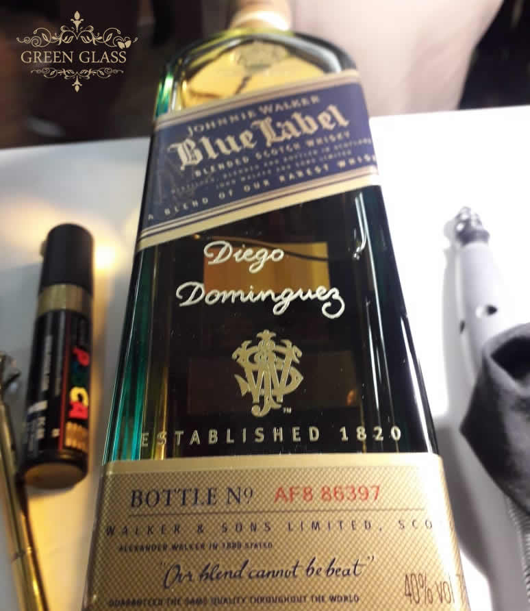Botella whisky Johnnie Walker blue label personalizada