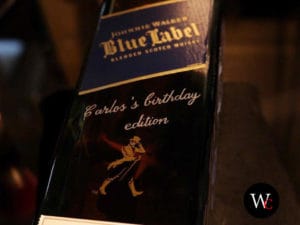 Botella de whisky Johnnie Walker blue personalizada